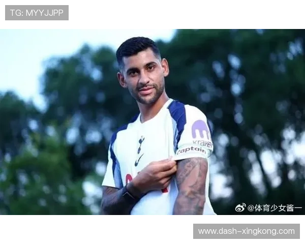 足坛姓罗球星盘点：从罗纳尔多到罗梅罗他们的传奇之路